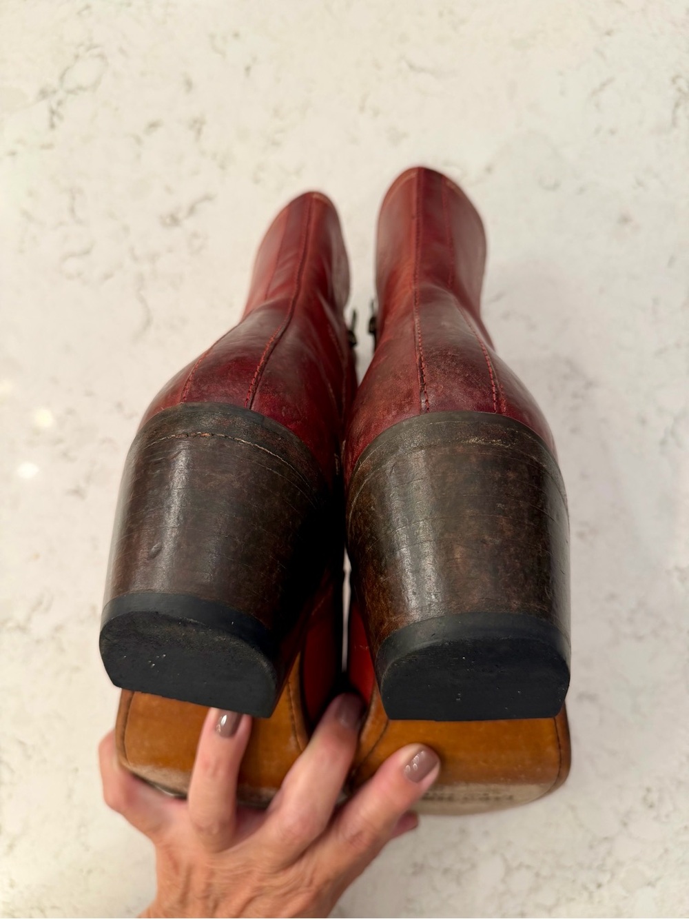 Luchesse Women’s Red Leather Western Ankle Boots Like New Size 7.5 - Picture 9 of 13